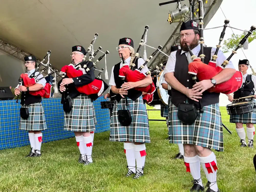 Clan Thompson Pipe Band