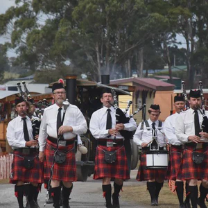 Burnie Highlands Pipe Band sound out for former members ahead of 80th anniversary