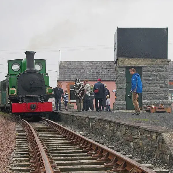 /images/tich/800px-WCR_Moyasta_station.webp
