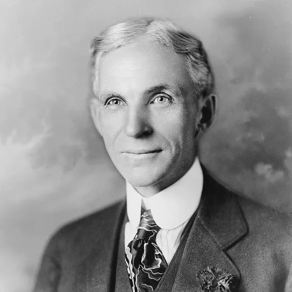 /images/tich/Henry_ford_1919.webp