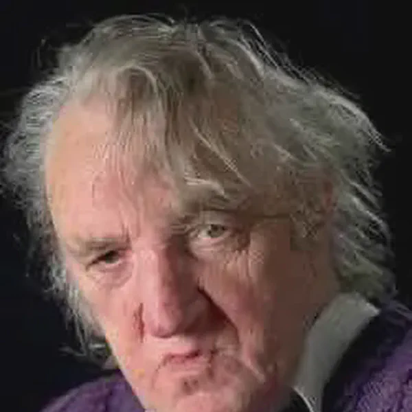 /images/tich/con_houlihan.webp